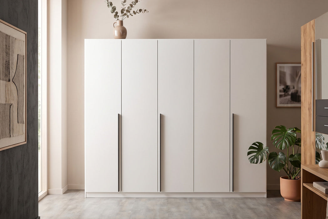 Alba Kast